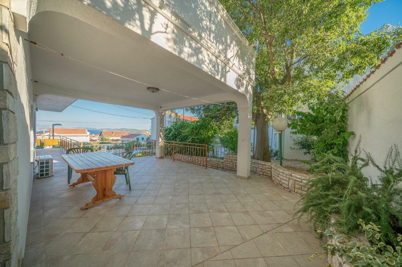 Apartmani Pataca Vodice Oda fotoğraf